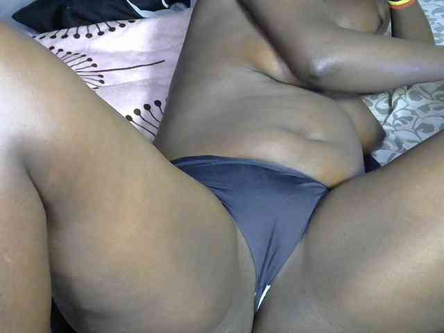 Prettyyas webcam