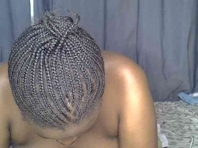 Prettyyas webcam