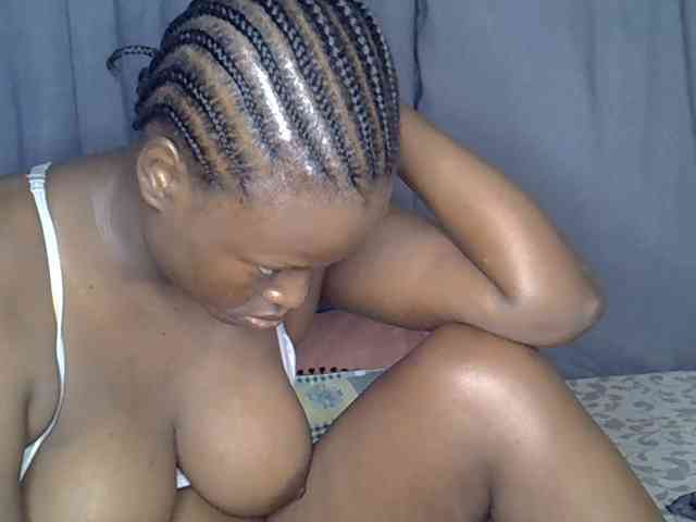 Model: Prettyyas