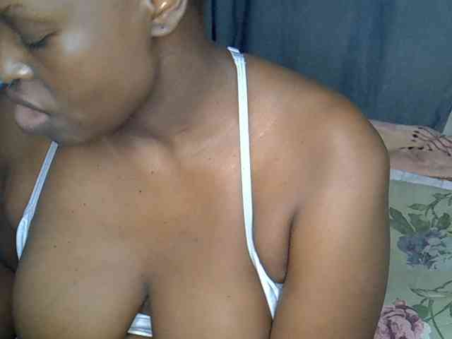 Prettyyas webcam