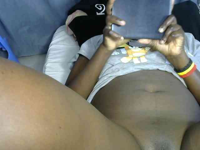 Prettyyas webcam