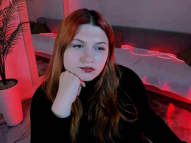 Milenafiery live cam on BongaCams