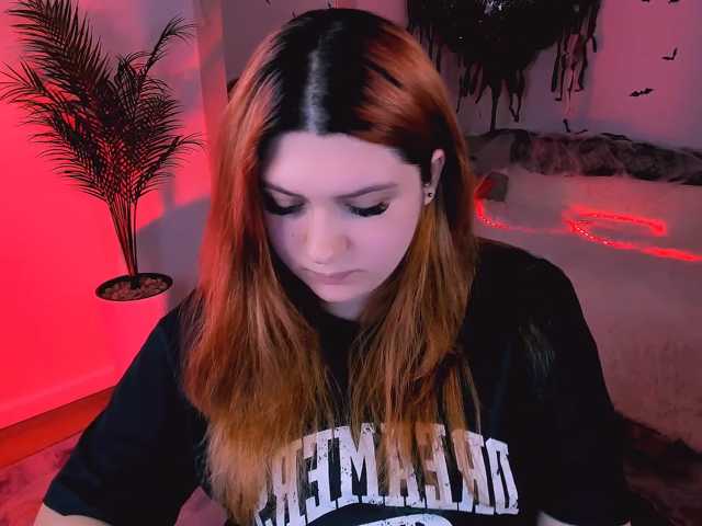 Milenafiery live cam on BongaCams