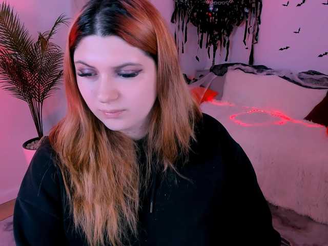 Milenafiery live cam on BongaCams