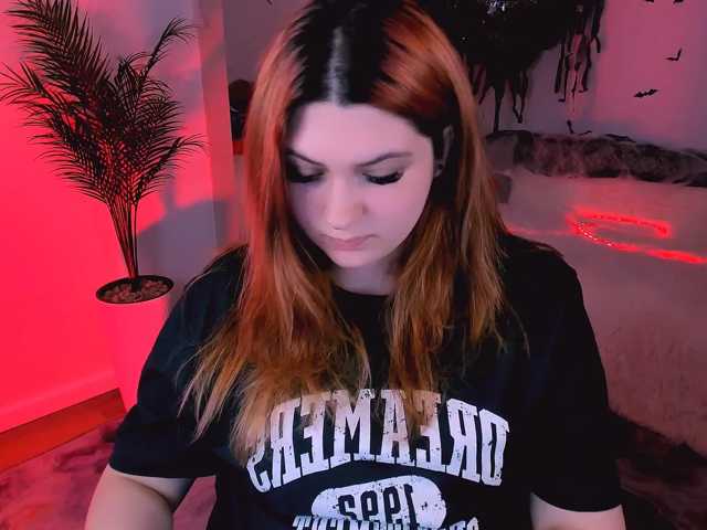 Milenafiery live cam on BongaCams
