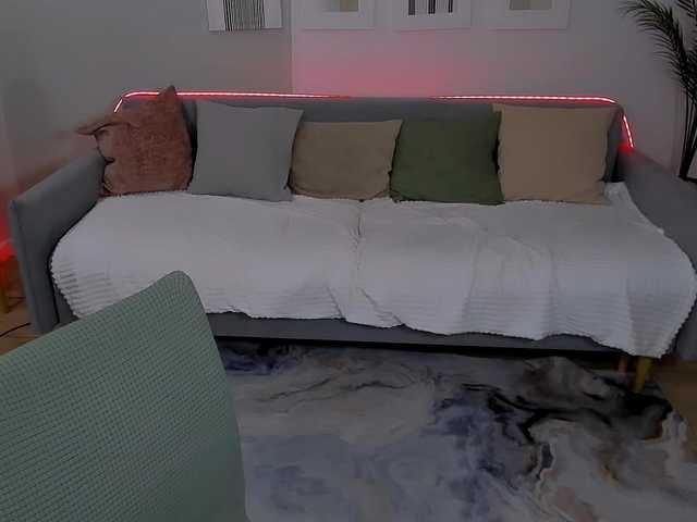 Milenafiery live cam on BongaCams