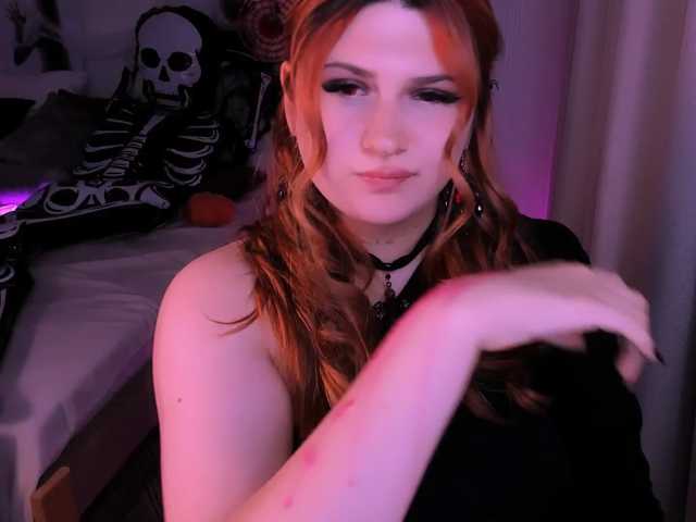 Milenafiery live cam on BongaCams