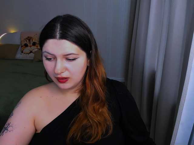Milenafiery live cam on BongaCams