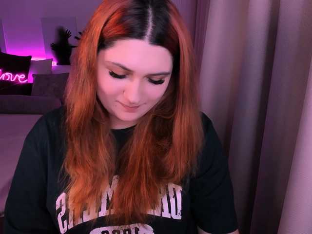 Milenafiery live cam on BongaCams