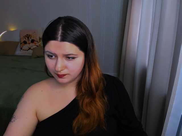 Milenafiery live cam on BongaCams