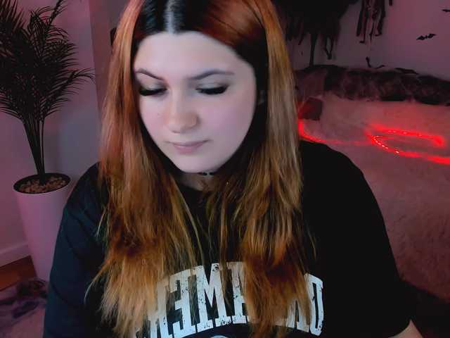Milenafiery live cam on BongaCams