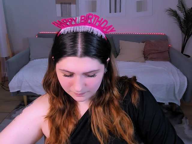 Milenafiery live cam on BongaCams