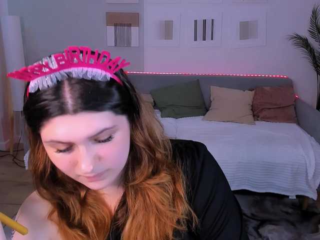 Milenafiery live cam on BongaCams