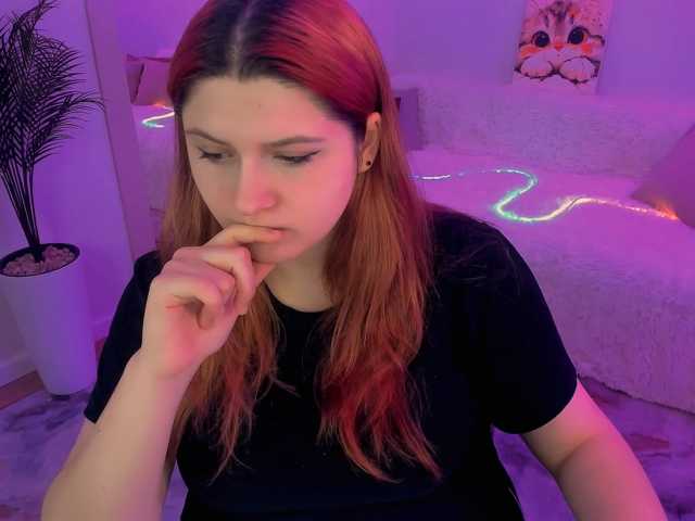 Milenafiery live cam on BongaCams