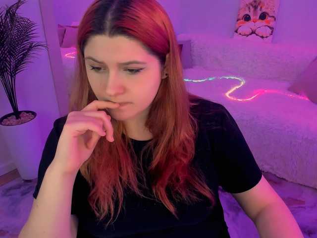 Milenafiery live cam on BongaCams