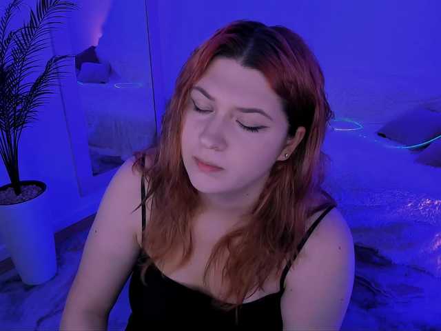 Milenafiery live cam on BongaCams