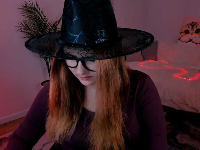 Milenafiery live cam on BongaCams