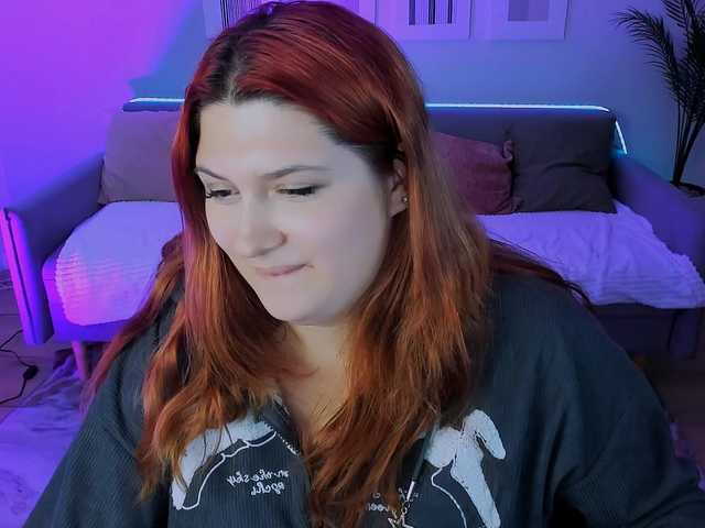 Milenafiery live cam on BongaCams