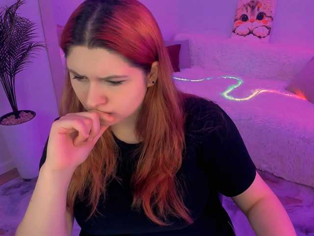 Milenafiery live cam on BongaCams