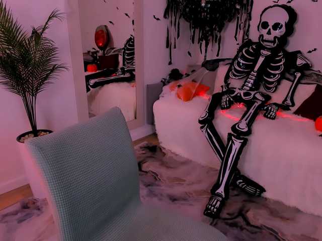 Milenafiery live cam on BongaCams