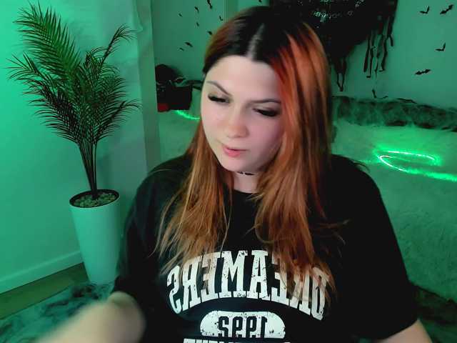 Milenafiery live cam on BongaCams