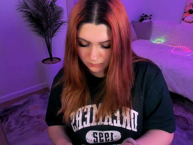 Milenafiery live cam on BongaCams