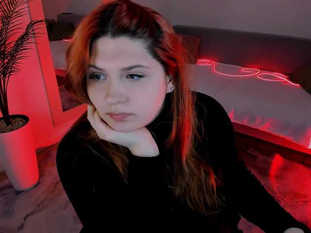 Milenafiery live cam on BongaCams