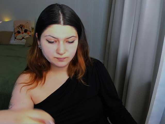 Milenafiery live cam on BongaCams
