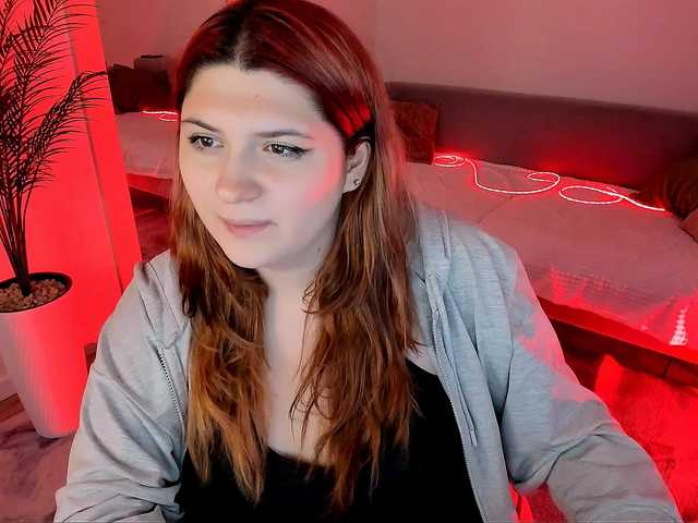 Milenafiery live cam on BongaCams