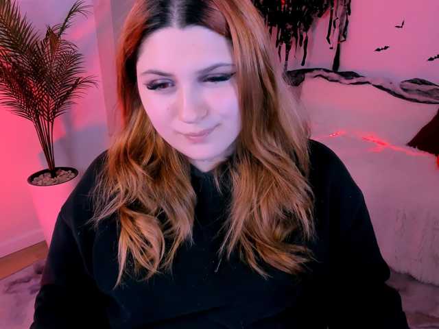 Milenafiery live cam on BongaCams