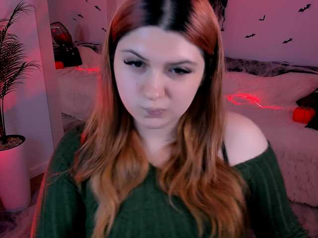Milenafiery live cam on BongaCams