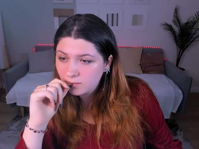 Milenafiery live cam on BongaCams