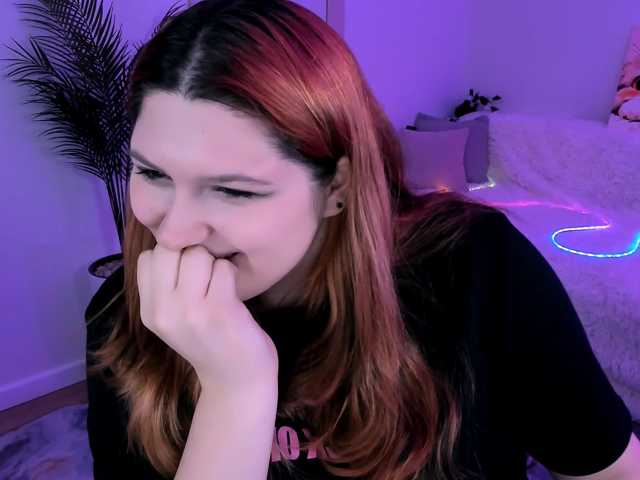 Milenafiery live cam on BongaCams