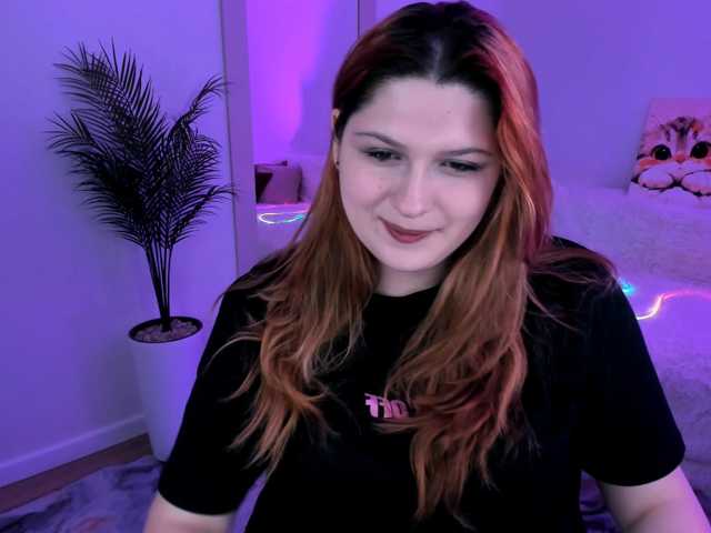 Milenafiery live cam on BongaCams