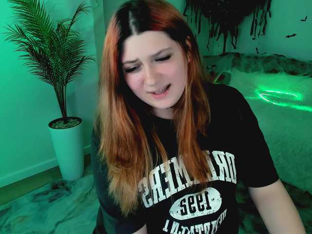 Milenafiery live cam on BongaCams