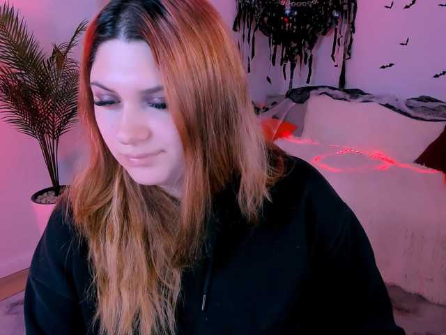 Milenafiery live cam on BongaCams