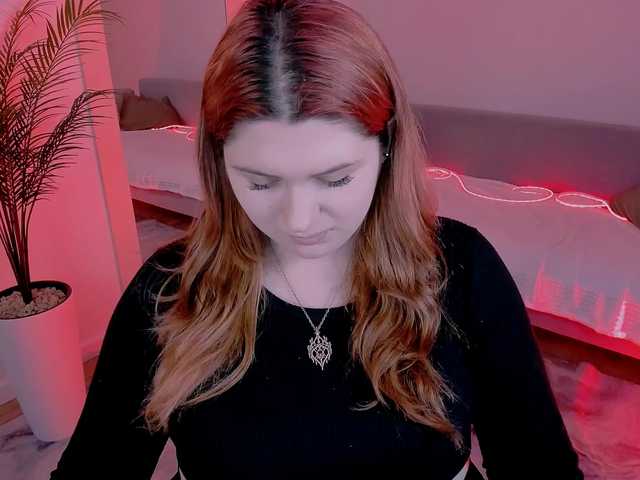 Milenafiery live cam on BongaCams