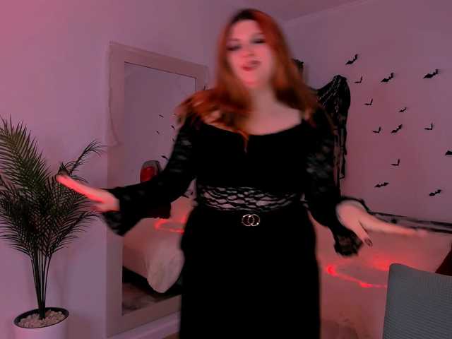 Milenafiery live cam on BongaCams