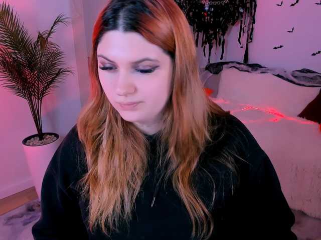 Milenafiery live cam on BongaCams
