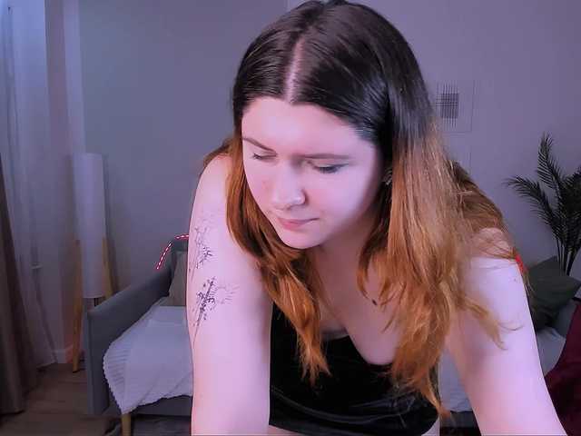 Milenafiery live cam on BongaCams