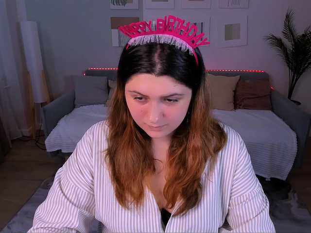 Milenafiery live cam on BongaCams