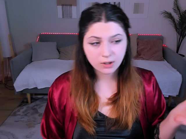 Milenafiery live cam on BongaCams