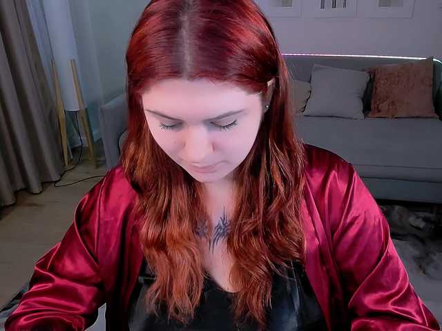 Milenafiery live cam on BongaCams