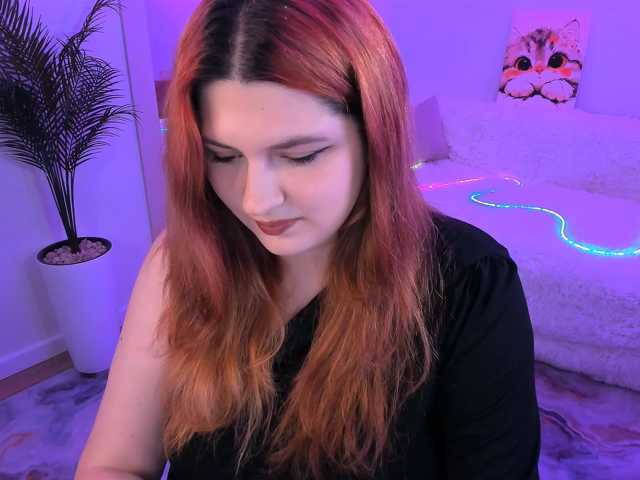 Milenafiery live cam on BongaCams