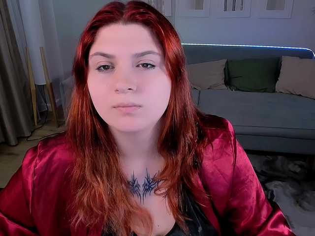 Milenafiery live cam on BongaCams