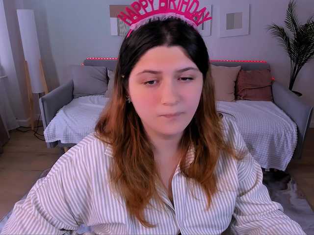 Milenafiery live cam on BongaCams