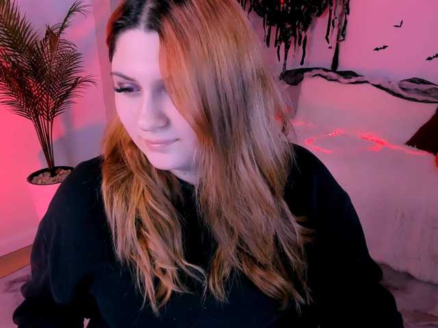 Milenafiery live cam on BongaCams