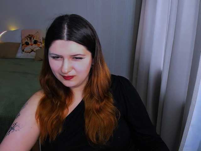 Milenafiery live cam on BongaCams