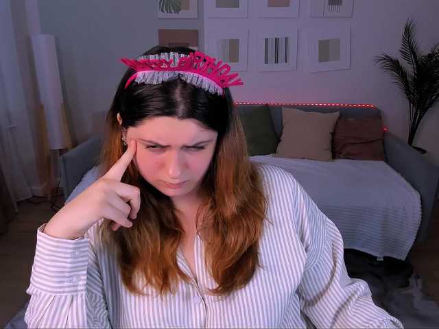 Milenafiery live cam on BongaCams