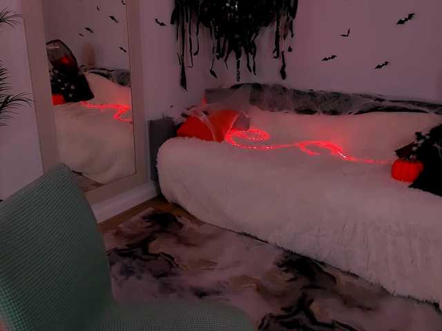 Milenafiery live cam on BongaCams